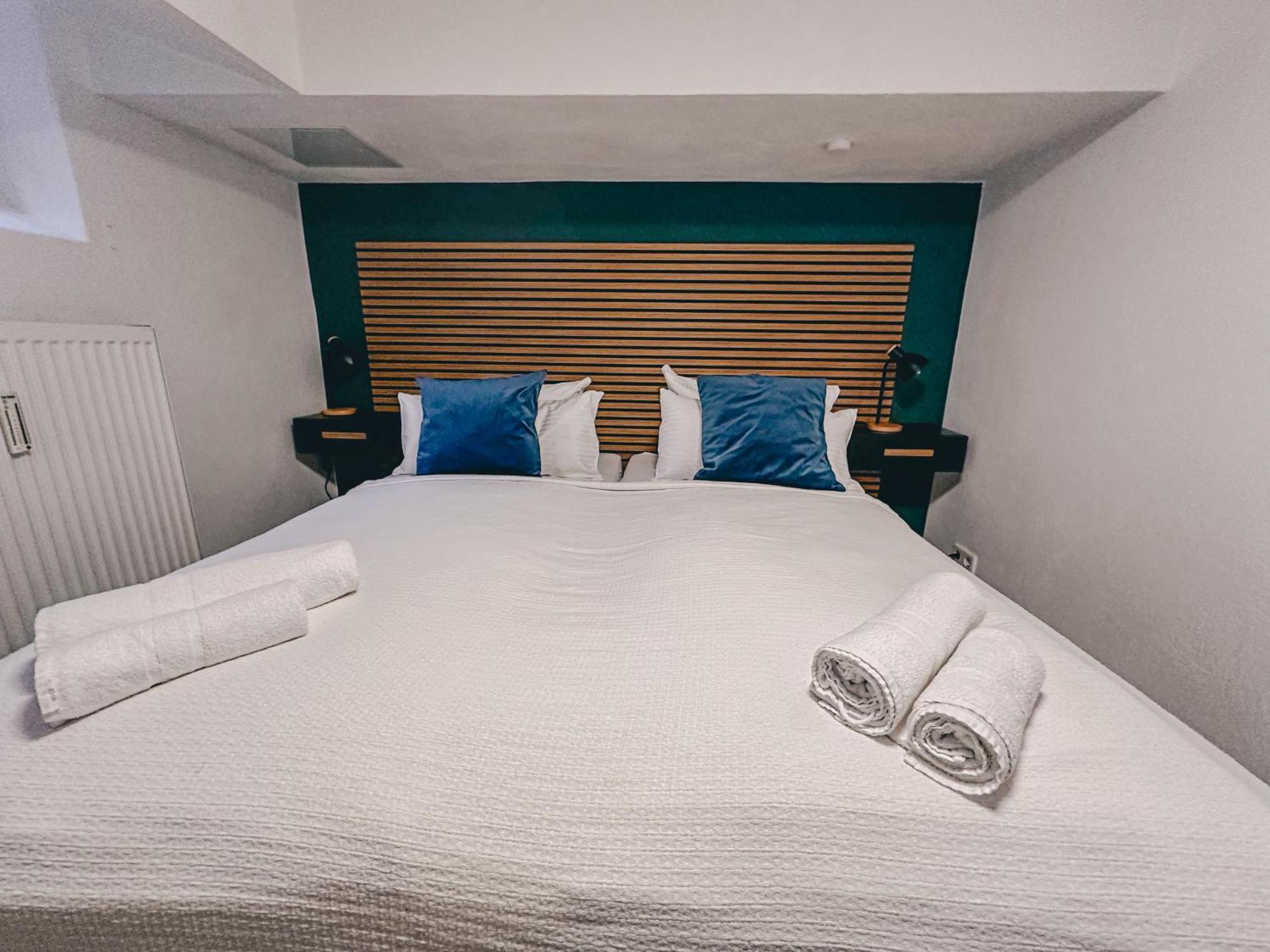 Апартаменты Sali-bayreuth - Charming Near Zoo In With Terrace, Free Wi-fi & 24-hour Front Desk