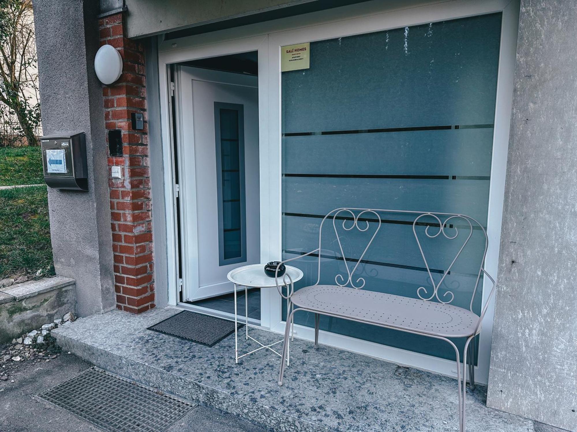 Sali-bayreuth - Charming Near Zoo In With Terrace, Free Wi-fi & 24-hour Front Desk * Байройт
